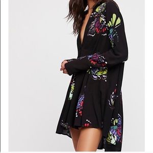 FREE PEOPLE FIELD OF BUTTERFLIES FLORAL LONG SLEEVE TOP XS NWT Boho Y2K Festival